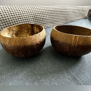 Coconut bowls (x2)